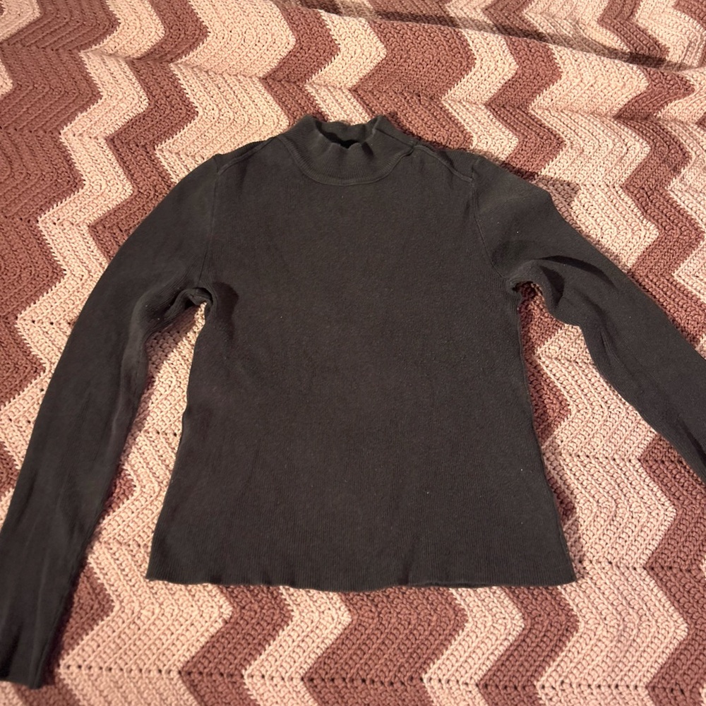 VINTAGE MOCK NECK